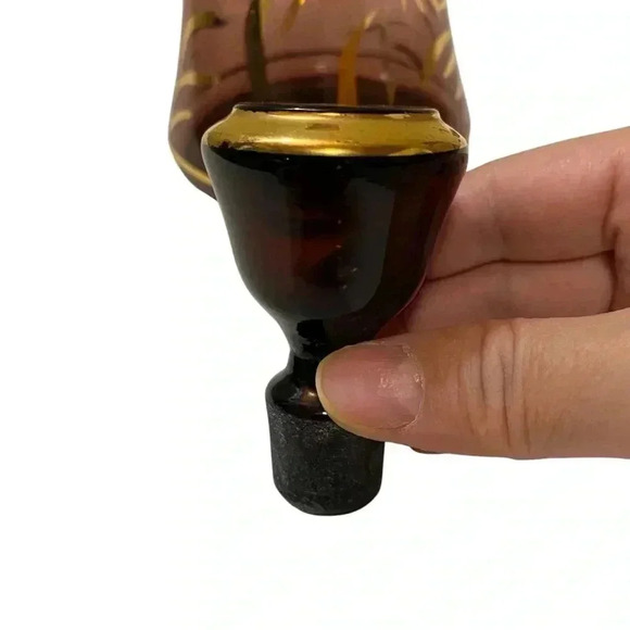 VGT Bohemian Czech Amethyst Gold Etched Ruby Glass Decanter & 2 Water Goblet - Picture 7 of 15